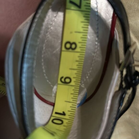 Guess tan/black/red stiletto peep toe heel - Picture 13 of 14